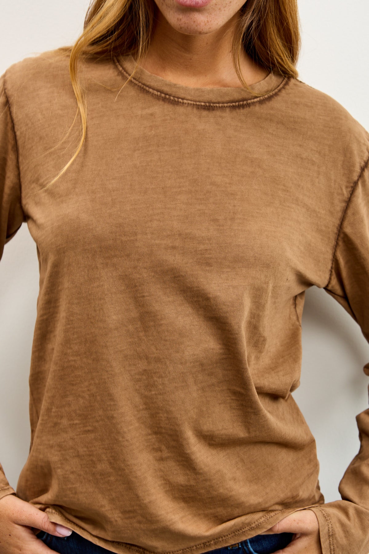 חולצת אלכס ניקי שרוול ארוך חום