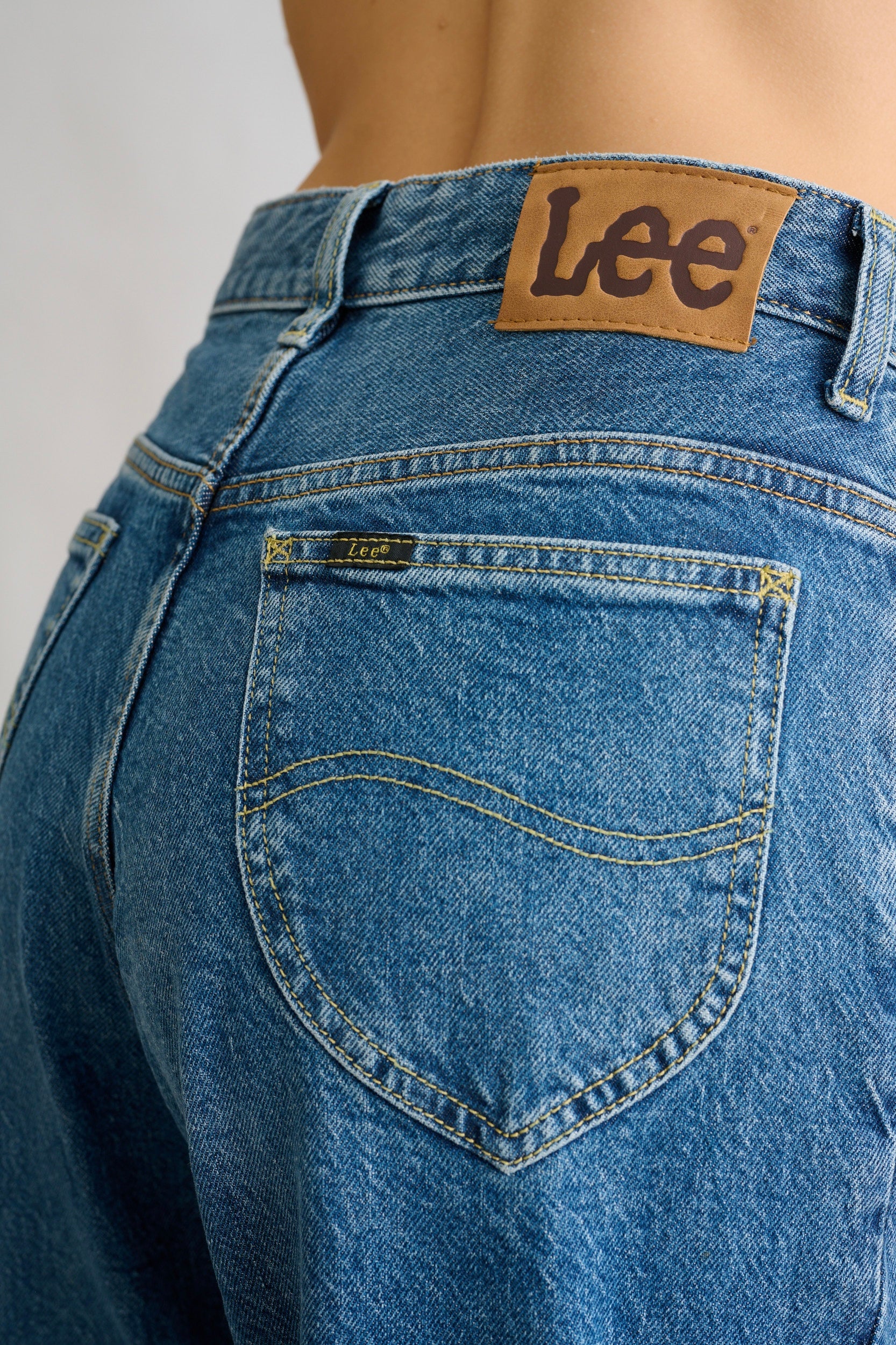 LEE ג׳ינס דגם RIDER LOOSE MODERN MID