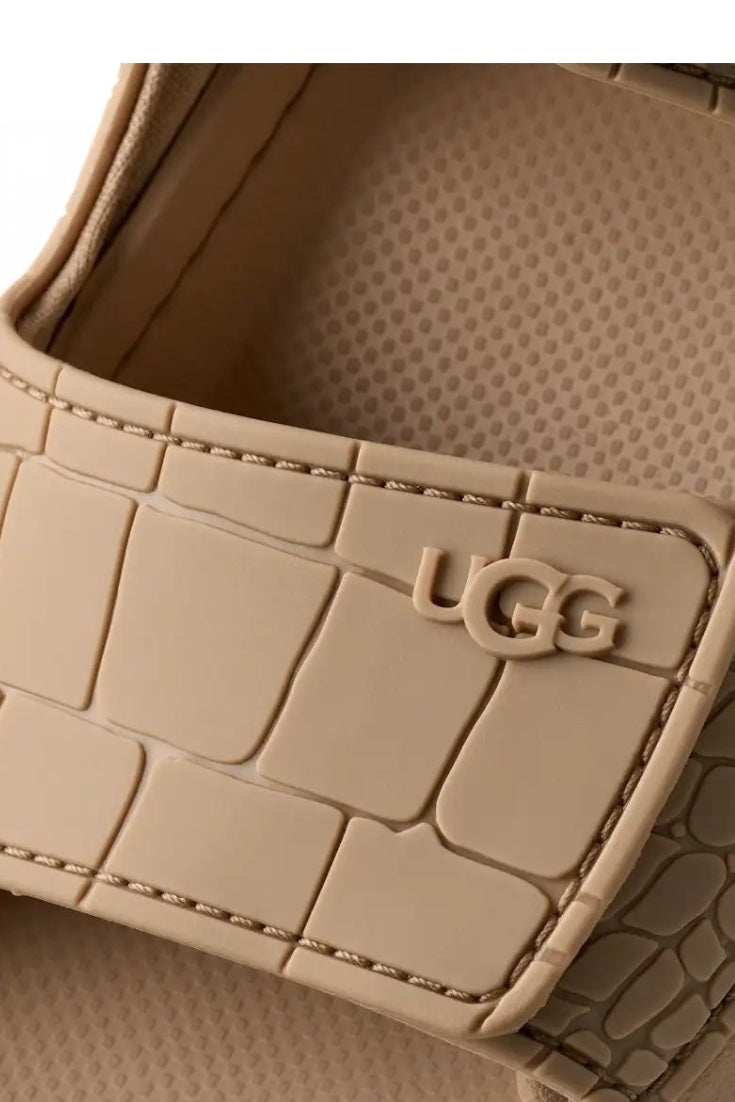 סנדלי UGG GOLDENGLOW EMBOSSED SAND