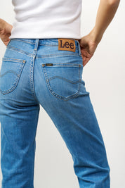 LEE ג׳ינס  CAROL MEANT TO BE