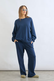 מכנסי טרנינג בייסיק בגזרה ישרה כחול