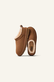 UGG CHE קלאסיק מיקרו חום