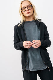 קפוצ׳ון בייסיק דונה שחור