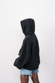 סווטשירט קפוצ׳ון אוברסייז שחור