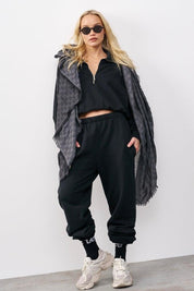 סווטשירט קו מכנס בשילוב רוכסן שחור