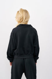 סווטשירט קו מכנס בשילוב רוכסן שחור